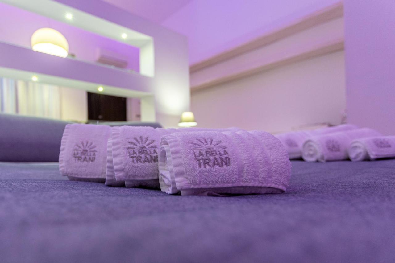 La Bella Trani - Suites And B&B ภายนอก รูปภาพ