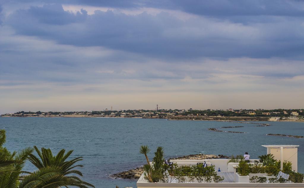 La Bella Trani - Suites And B&B ภายนอก รูปภาพ
