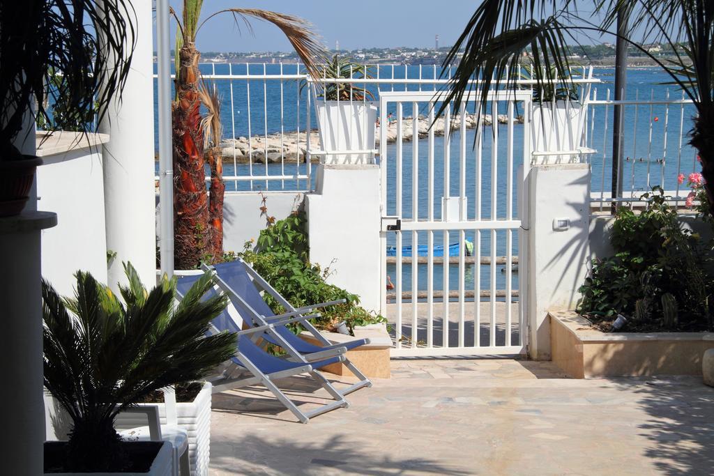 La Bella Trani - Suites And B&B ภายนอก รูปภาพ