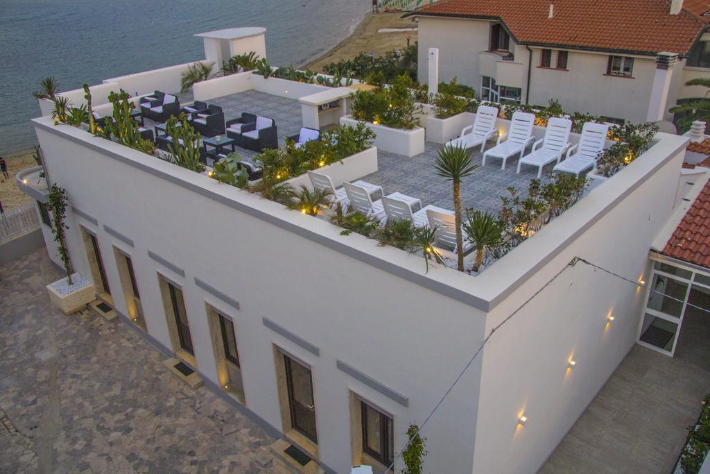 La Bella Trani - Suites And B&B ภายนอก รูปภาพ