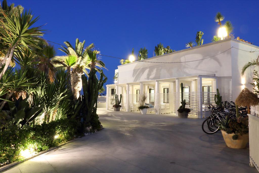 La Bella Trani - Suites And B&B ภายนอก รูปภาพ