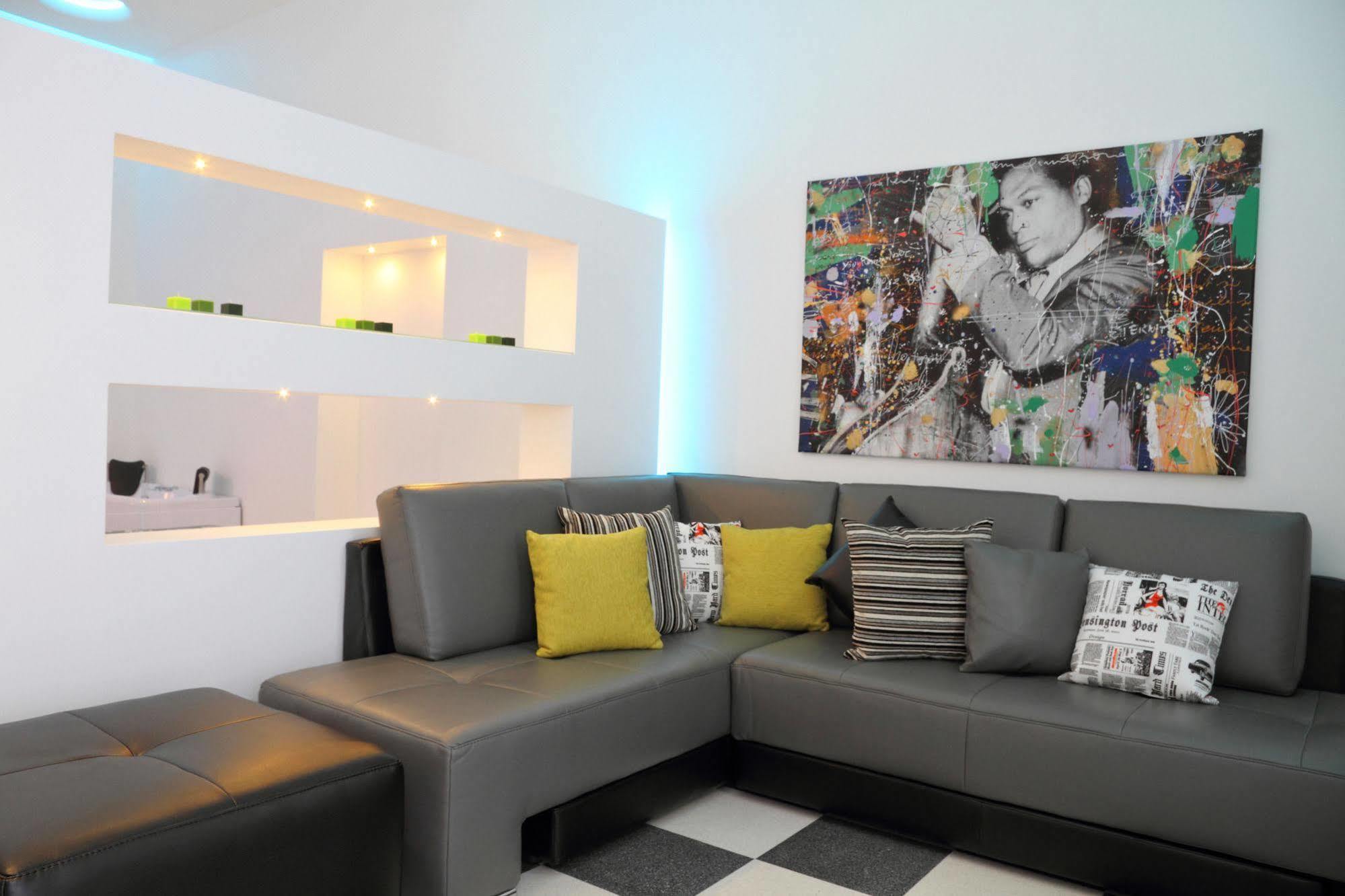 La Bella Trani - Suites And B&B ภายนอก รูปภาพ