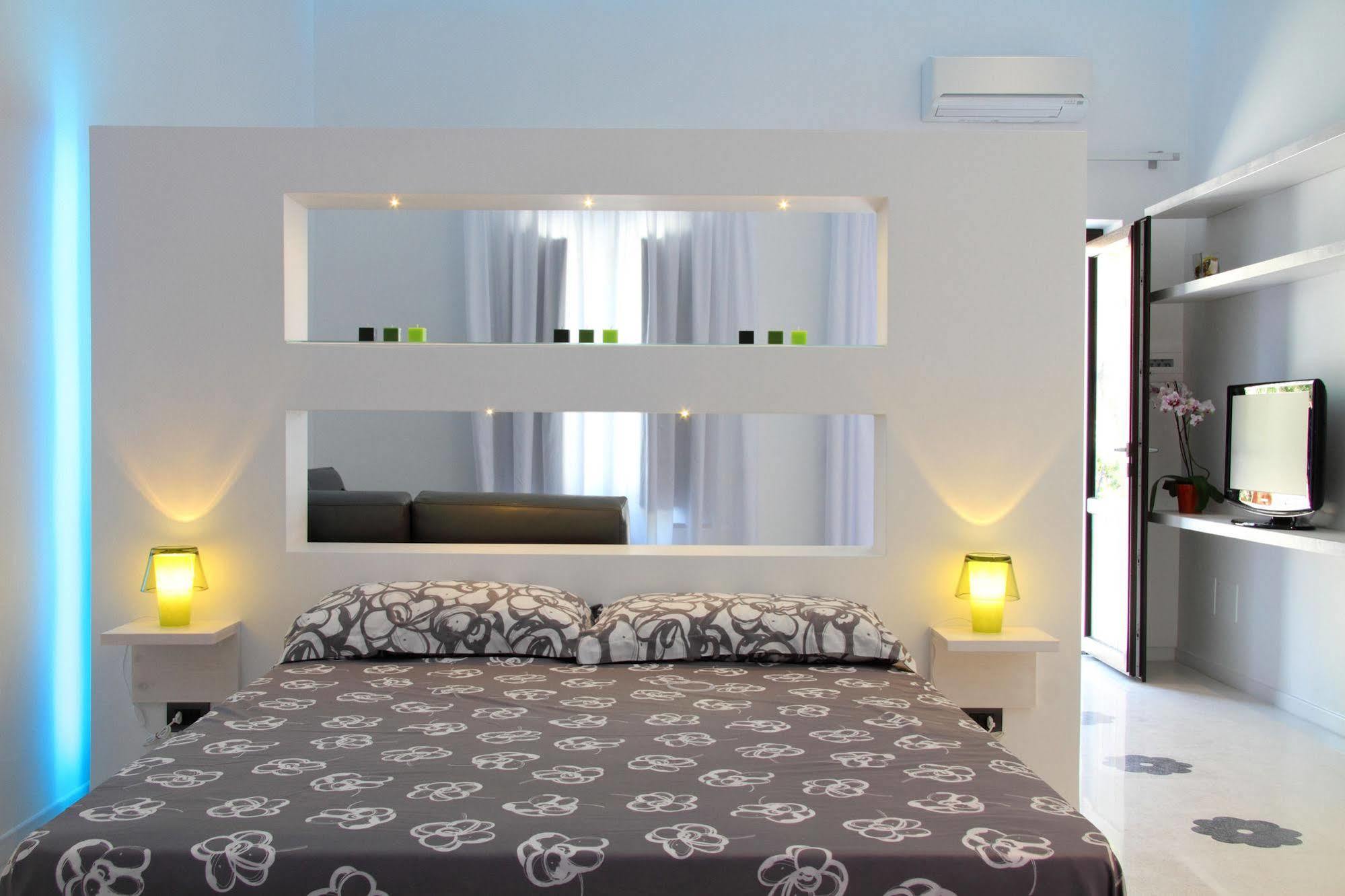 La Bella Trani - Suites And B&B ภายนอก รูปภาพ