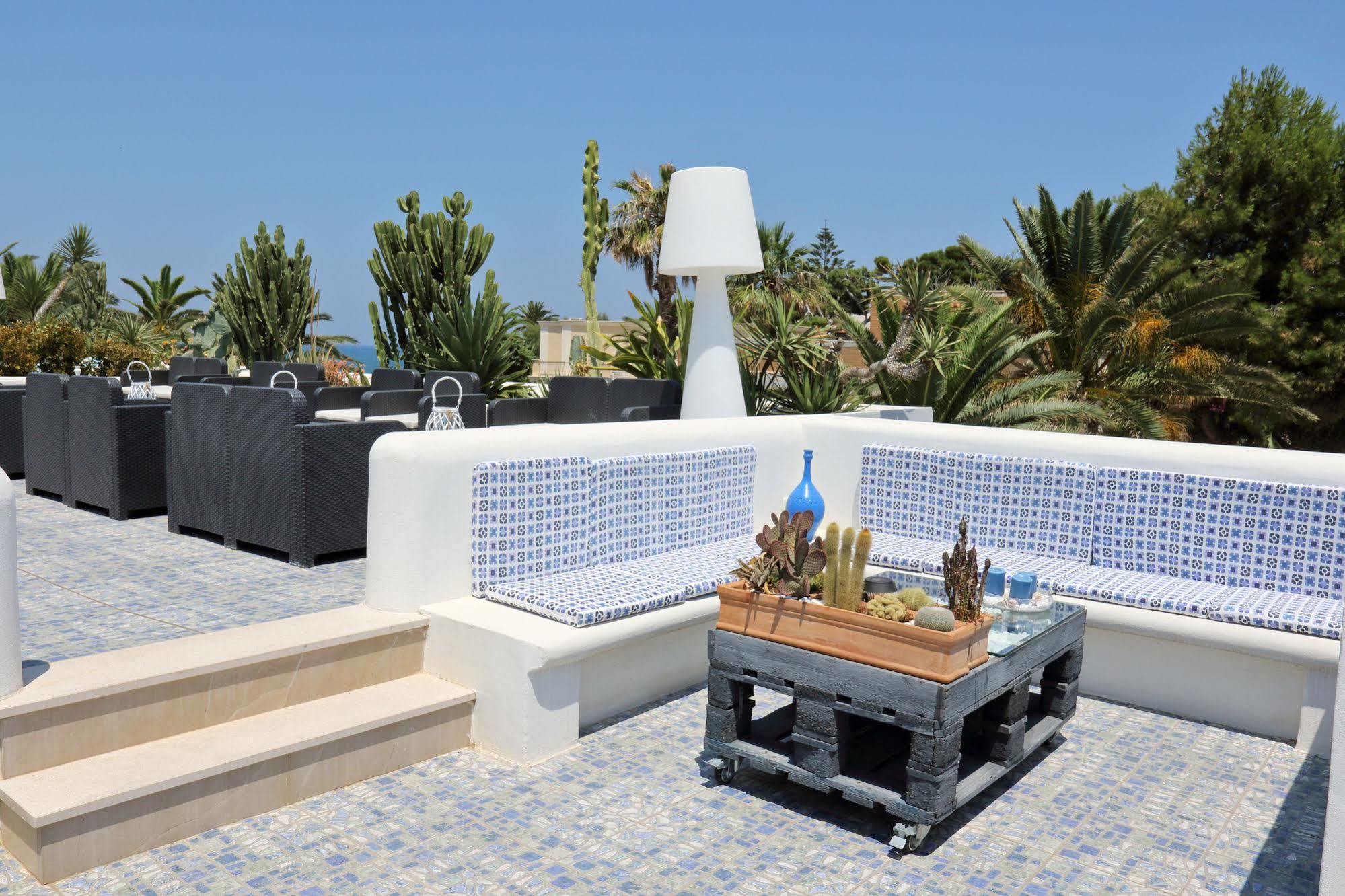 La Bella Trani - Suites And B&B ภายนอก รูปภาพ